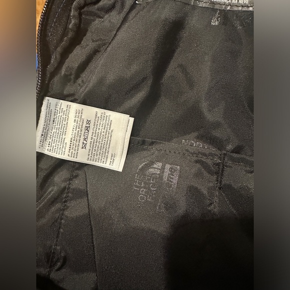 2022 NEW
Supreme x The North Face Summit Series Rescue Chugach 16 Backpack Blue - Picture 7 of 12